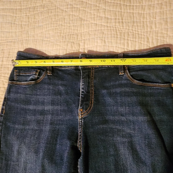 Studio Blue Womens Sz 32 Mid Rise Dark Wash Tapered Leg  Frayed Hem - Picture 8 of 11